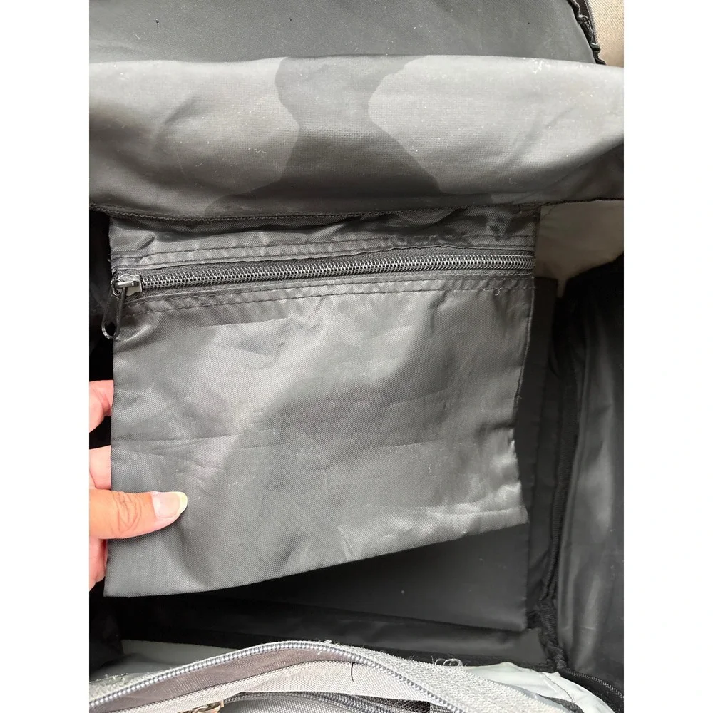 Spalding Mens Athletic Duffel Gym Bag Grey Black Travel Sports Bag Padded Strap